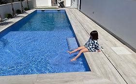 Frontsea Beach Bungalow With Swiming Pool And Long Terrace
